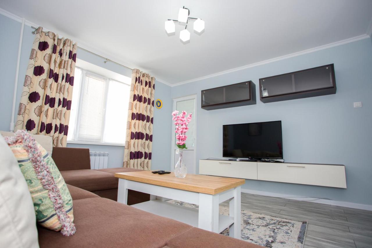 Apartament Curat Si Confortabil Str. Ismail 86 In Centrul Chisinaului Exterior foto